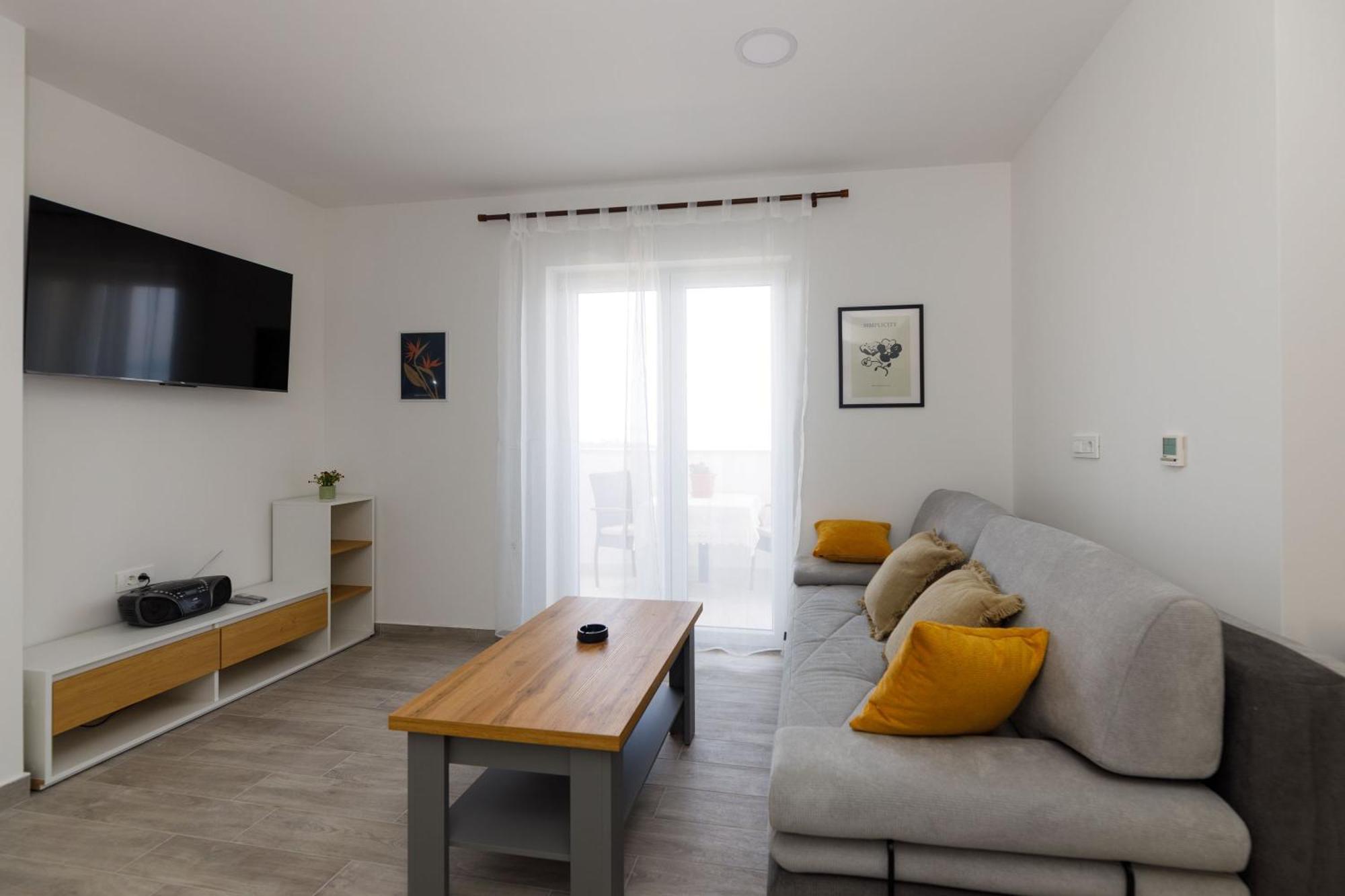 Apartamento Apartman Maro Makarska Exterior foto
