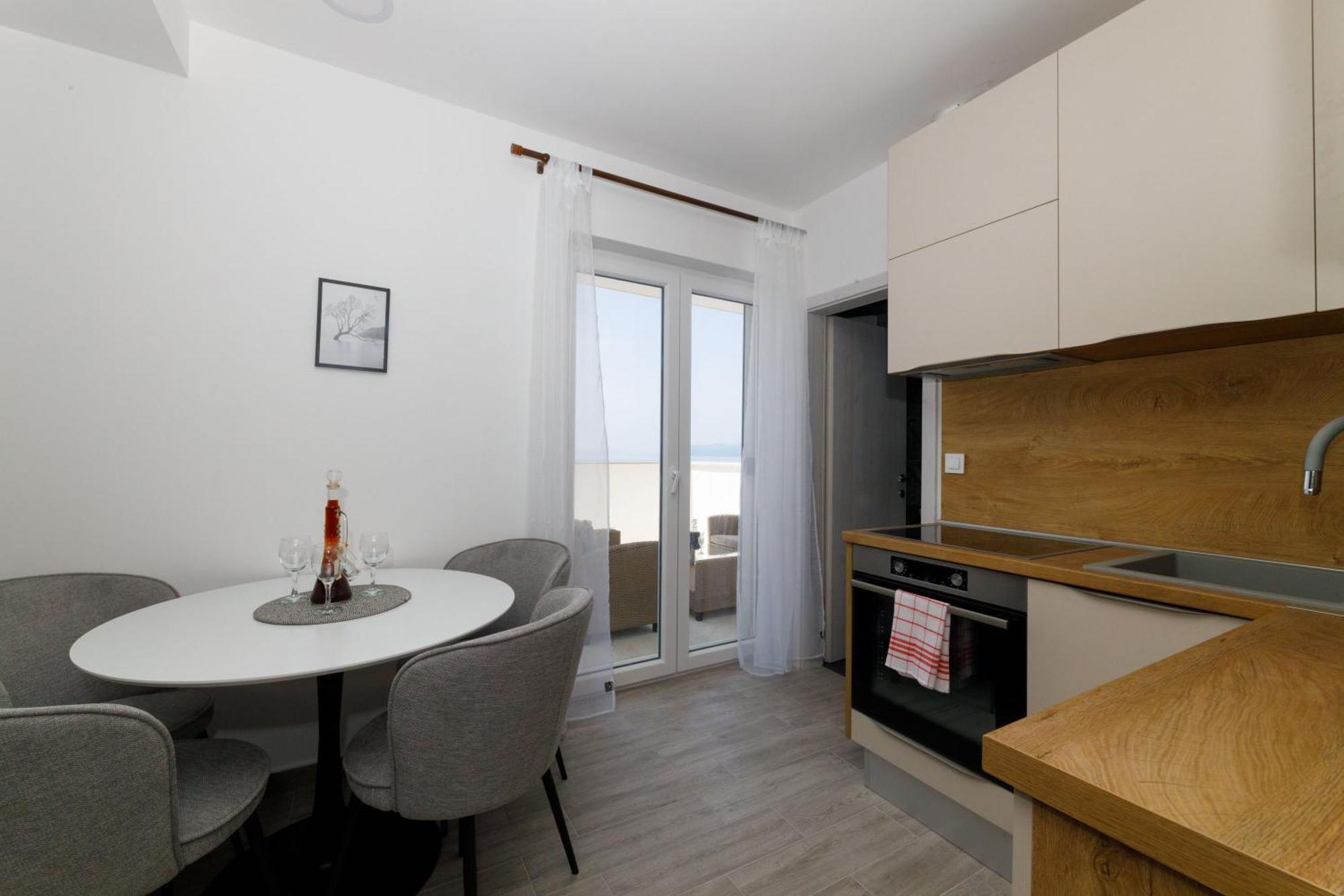 Apartamento Apartman Maro Makarska Exterior foto